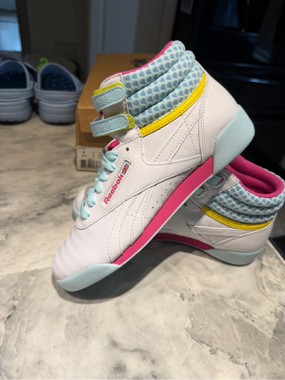 Reebok classic girls 5&4.5 no box size 4 box high tops - Picture 5 of 6